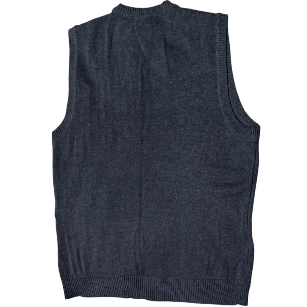 CLUB ROOM Men’s Cable Knit V-Neck Sweater Vest - Picture 3 of 8